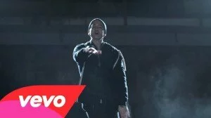 Новый клип Eminem в ноябре 2014 года на свежую песню Guts Over Fear при участии Sia