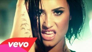 Новый клип 2015 года певицы Demi Lovato — Confident