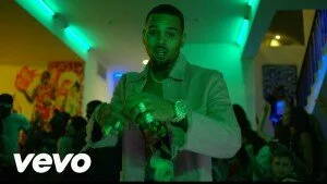 Chris Brown в новом клипе на песню 2015 года — Picture Me Rollin’