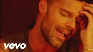 Ricky Martin с новым клипом 2016 года на песню — Perdóname