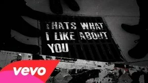 Отличная новая песня группы 5 Seconds Of Summer — What I Like About You (Lyric Video)