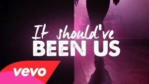Новая песня 2015 года Tori Kelly — Should’ve Been Us. Смотрим лирик-клип