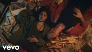 Machine Gun Kelly и Camila Cabello с новым хитом декабря 2016 года — Bad Things