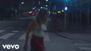 Свежий клип декабря Tove Lo на новую песню 2016 года — True Disaster (Part of Fairy Dust)