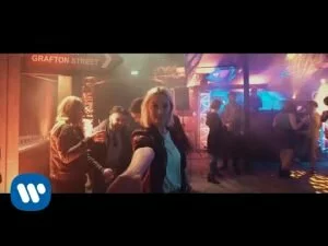 Ed Sheeran с новым клипом на суперхит 2017 года — Galway Girl