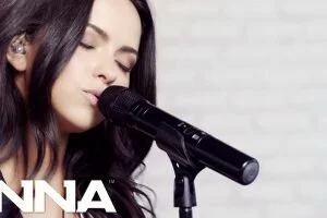 Новый клип октября певицы INNA на песню — Cum Ar Fi?